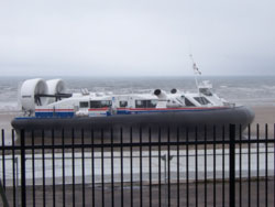 Trial run of hovercraft between Portobello & Kirkcaldy, July 2007'